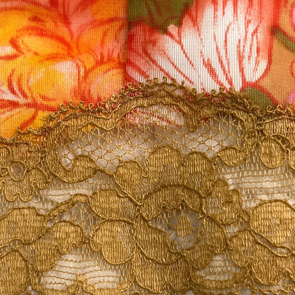 Vintage Bright Floral Vanity Fair Half Slip Size Medium - Picture 11 of 11